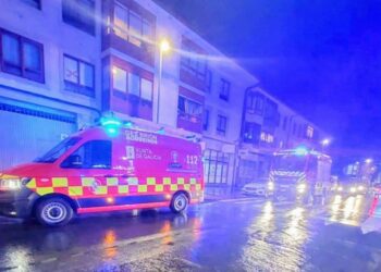 Unha muller resulta ferida tras un atropelo en Bertamiráns