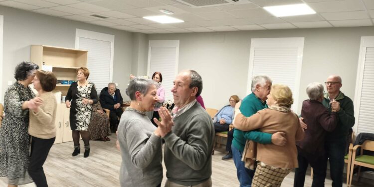 Frades celebra unha primeira Festa Pre Fin de Ano