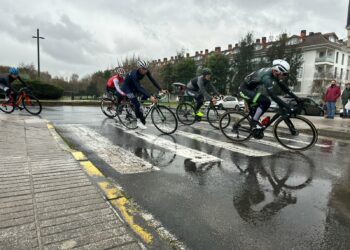Juan José Bodelo, Cristian Lapido e Vicente Alló Núñez, gañadores da XVIII Carreira do Pavo