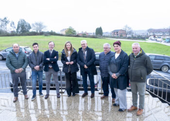 Fabiola García visita no Pino a parcela destinada a unha futura residencia de maiores