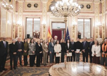 El Ministerio de Educación anuncia los 15 ganadores del concurso ‘Una Constitución para todos’