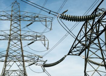 El MITECO adjudica 928 MW de acceso la red eléctrica a grandes proyectos industriales, ligados a una inversión superior a 3.000 millones