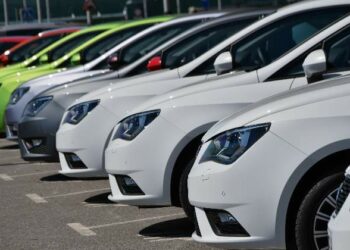 El precio medio de un coche nuevo aumenta un 45 % en cinco años y dispara el alquiler entre particulares