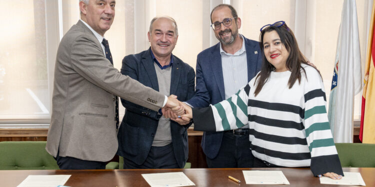 A Real Academia Galega elaborará o mapa sociolingüístico escolar de Rois