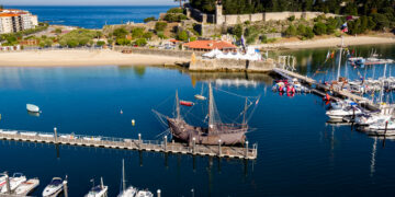 Baiona te acoge en Semana Santa con una villa llena de mucha historia