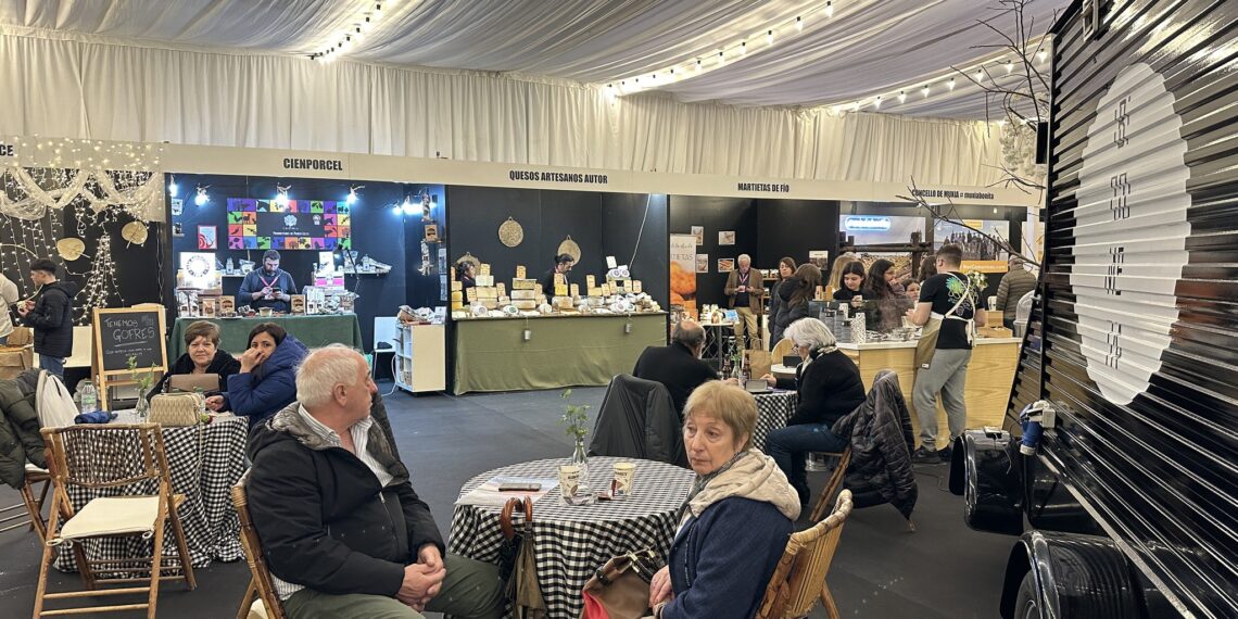 O espazo ‘Gourmet entre encaixes’ contará con 10 postos de venta en Camariñas