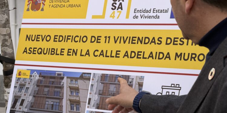 Pedro Blanco reivindica na Coruña “o papel protagonista” do Goberno na ampliación do parque público de vivenda en Galicia