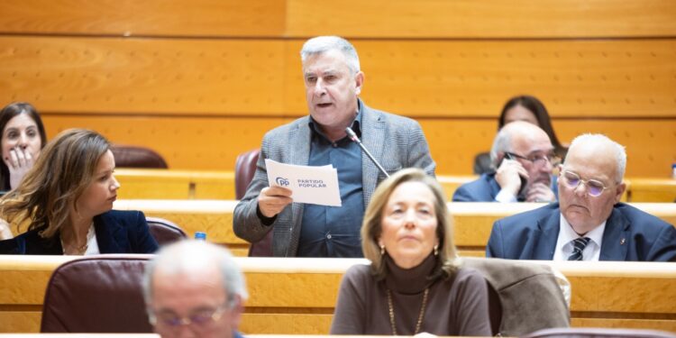 Manolo Ruiz denuncia ante Planas que la flota pesquera española “sigue disminuyendo”