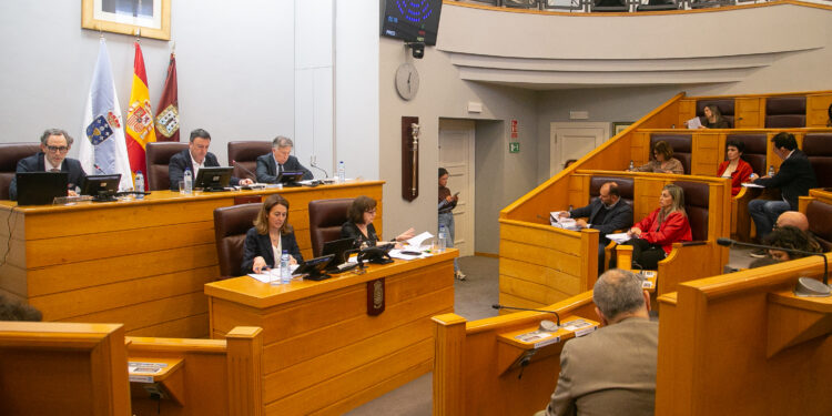 A Deputación reclama ambulancias medicalizadas para cubrir as necesidades da comarca de Bergantiños e da Costa da Morte