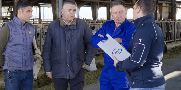 Lactalis España y el CSIC refuerzan su alianza hasta 2033 para descarbonizar granjas