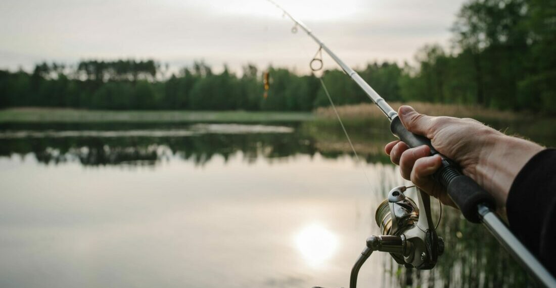 El Ministerio de Agricultura, Pesca y Alimentación acuerda con 10 comunidades la implantación de una licencia interautonómica de caza y pesca