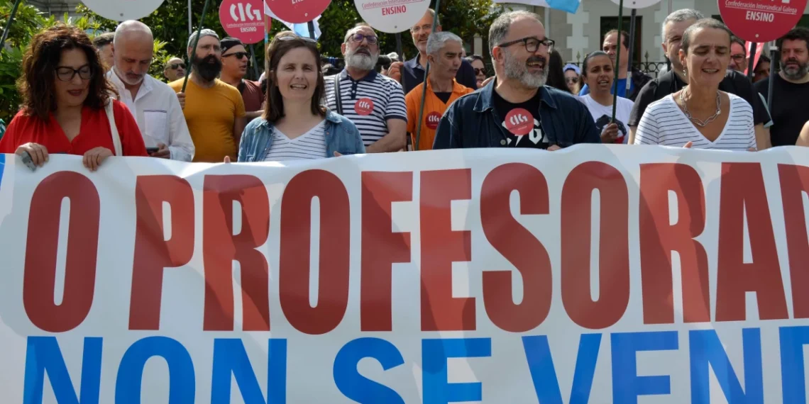 Convocada unha nova xornada de folga no ensino público para o 28 de abril