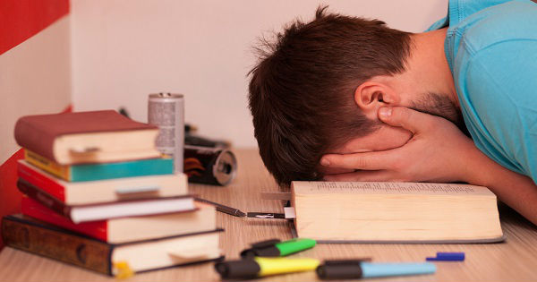 El 70% de los jóvenes sufre estrés: cómo afrontar la presión en plena temporada de exámenes