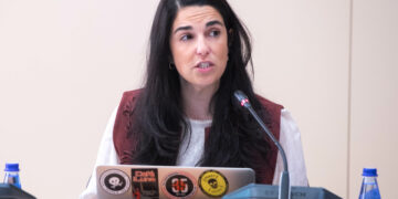 O Parlamento aproba que o goberno central exonere das cotas á Seguridade Social ás profesionais do marisqueo