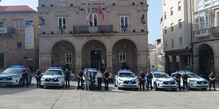 El Concello de Ourense renueva la flota de la Policía Local con vehículos híbridos