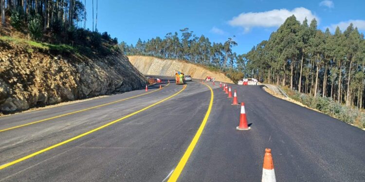 A Deputación da Coruña aproba 1,83 millóns de euros para mellorar a seguridade viaria en Carballo, Dumbría, Cerceda, Oza-Cesuras e Cedeira