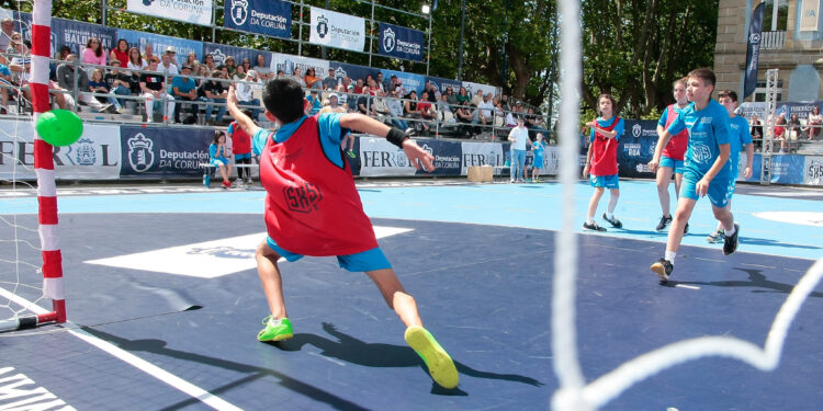 A Deputación da Coruña apoia con 2,1 millóns de euros a preto de 300 clubs deportivos da provincia