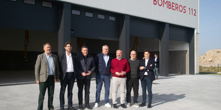 A Deputación de A Coruña e o Concello de Arteixo formalizan a entrega do novo parque de bombeiros de Morás