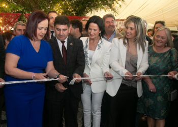 A Deputación súmase á homenaxe de Camariñas ás súas palilleiras con motivo da 35.ª Mostra do Encaixe