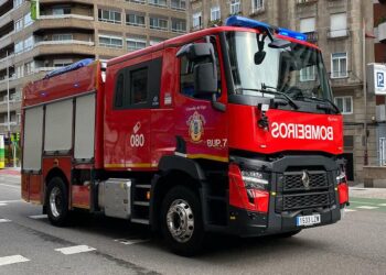 Un home é trasladado o Hospital tras declararse un incendio na súa vivenda en Vigo