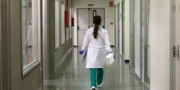 Los Puntos de Atención Continuada abrirán los sábados por la mañana para reforzar la atención primaria