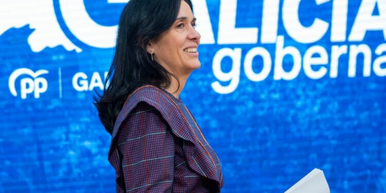 Paula Prado denuncia en Radio Líder la okupación de viviendas en Galicia