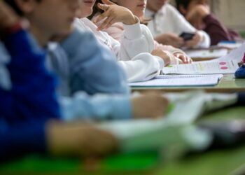 Galicia prohibirá grabar las clases sin autorización y la difusión de los exámenes en redes sociales