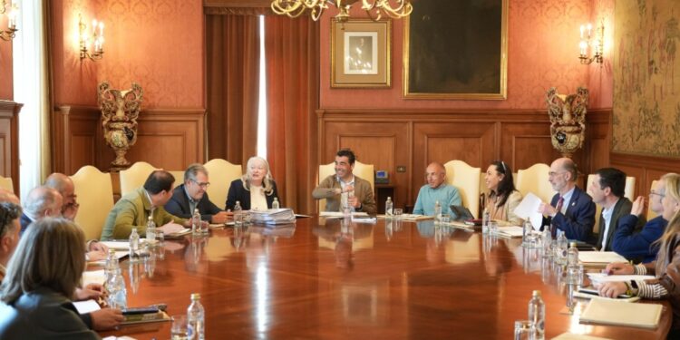 A Deputación de Pontevedra aportará 600.000 € para a construción da gran praza de Lalín