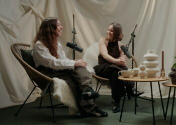 Fillas de Cassandra abren o videopódcast das Letras Galegas de Begoña Caamaño