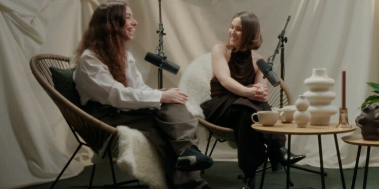 Fillas de Cassandra abren o videopódcast das Letras Galegas de Begoña Caamaño