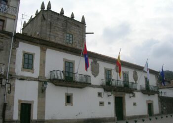 Baiona abre la oficina municipal de Información Comercial