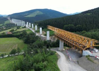 El Corredor Atlántico recibirá 1.000 millones de euros este 2026