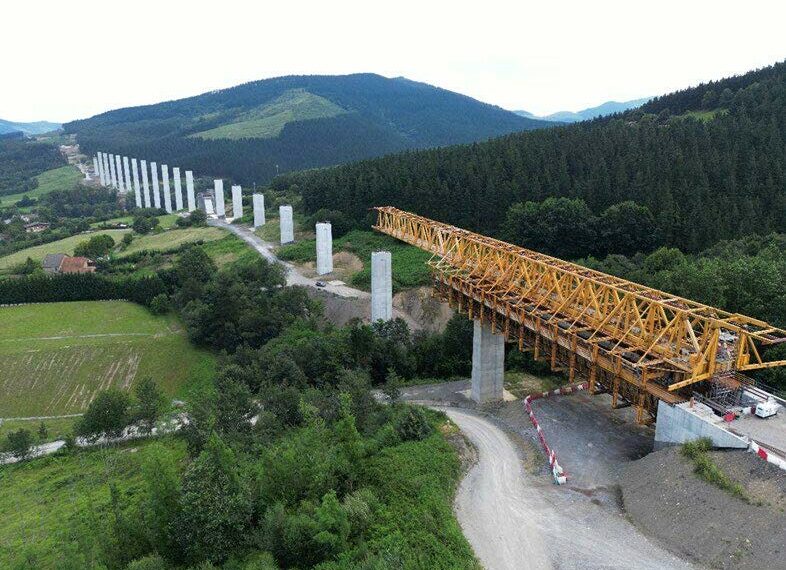 El Corredor Atlántico recibirá 1.000 millones de euros este 2026