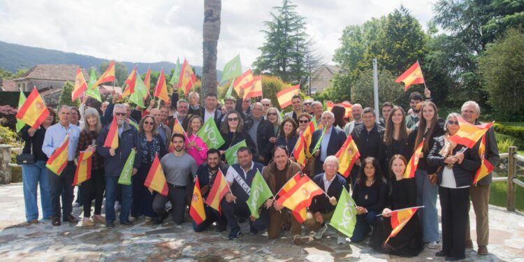 Vox Pontevedra se presenta como «la alternativa al tripartidismo»