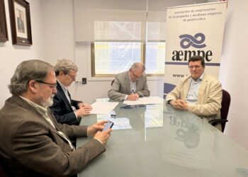 AEMPE y AGAFAN firman un convenio para impulsar el consumo local y apoyar a las familias numerosas