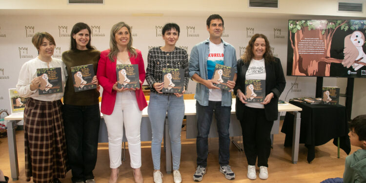Vimianzo presenta un conto infantil para combater a soidade non desexada desde a infancia