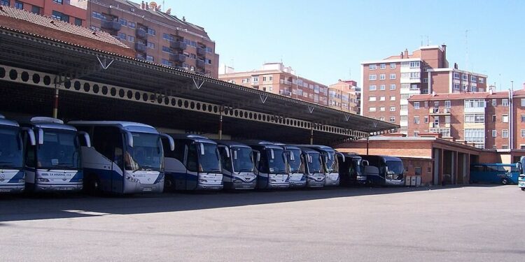 El CSIC convierte autobuses urbanos en laboratorios móviles para evaluar la calidad del aire en tiempo real