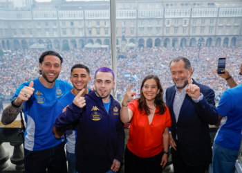 Máis de 15.000 mil persoas reciben o Depor en María Pita