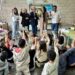 18 centros educativos de A Coruña acceden a las ayudas para la distribución de leche y frutas en las escuelas en el curso 25/26