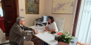 Elena Candia activa a Mesa Local de Comercio tras cinco anos sen convocarse