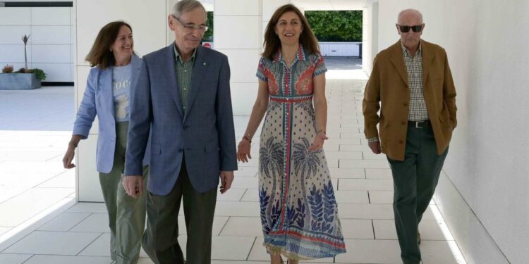 La Xunta financiará con casi 350.000 € la ampliación del ropero de Padre Rubinos en A Coruña