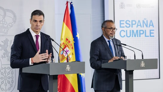 Pedro Sánchez destaca la labor de los profesionales y civismo del pueblo canario en la crisis del hantavirus