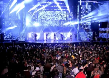 Galicia cambia de pista: el declive de las verbenas frente al auge de los festivales