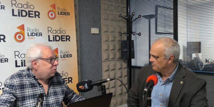 El portavoz de Vox en Coruña defiende la Prioridad Nacional en Radio Líder