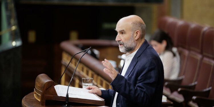BNG denuncia a aposta de PP e PSOE por aumentar o gasto militar no canto de priorizar o investimento social