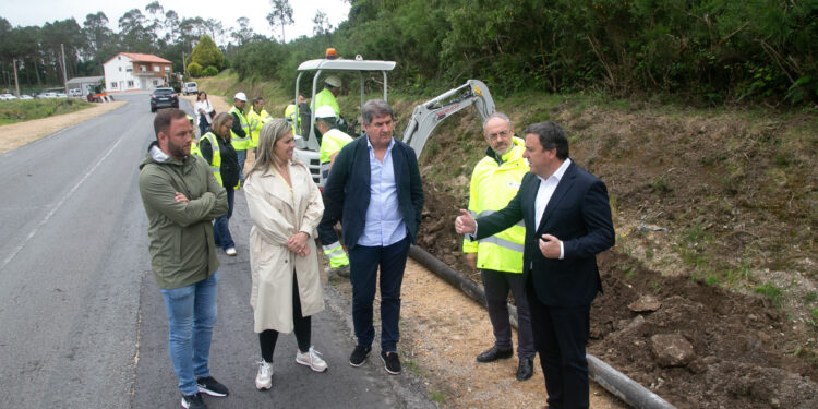 A Deputación mellora a estrada de Hospital a Brens, en Dumbría, nas que inviste 1,7 millóns de euros