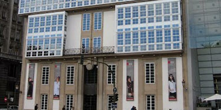 Fundación Barrié otorga 10 becas para que jóvenes gallegos puedan acceder a centros académicos de referencia internacional