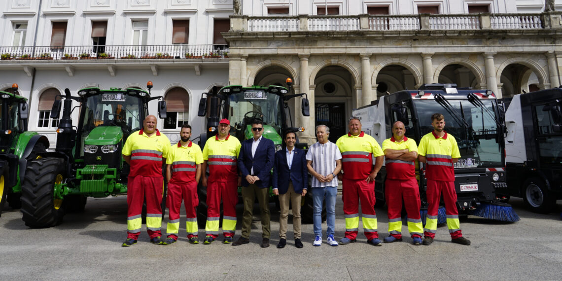 Ferrol incorpora 13 novos vehículos para limpeza e desbroce