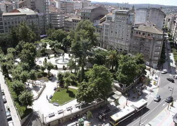 O parque de San Lázaro acolle unha nova edición da Feira do Libro