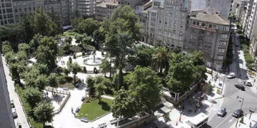 O parque de San Lázaro acolle unha nova edición da Feira do Libro